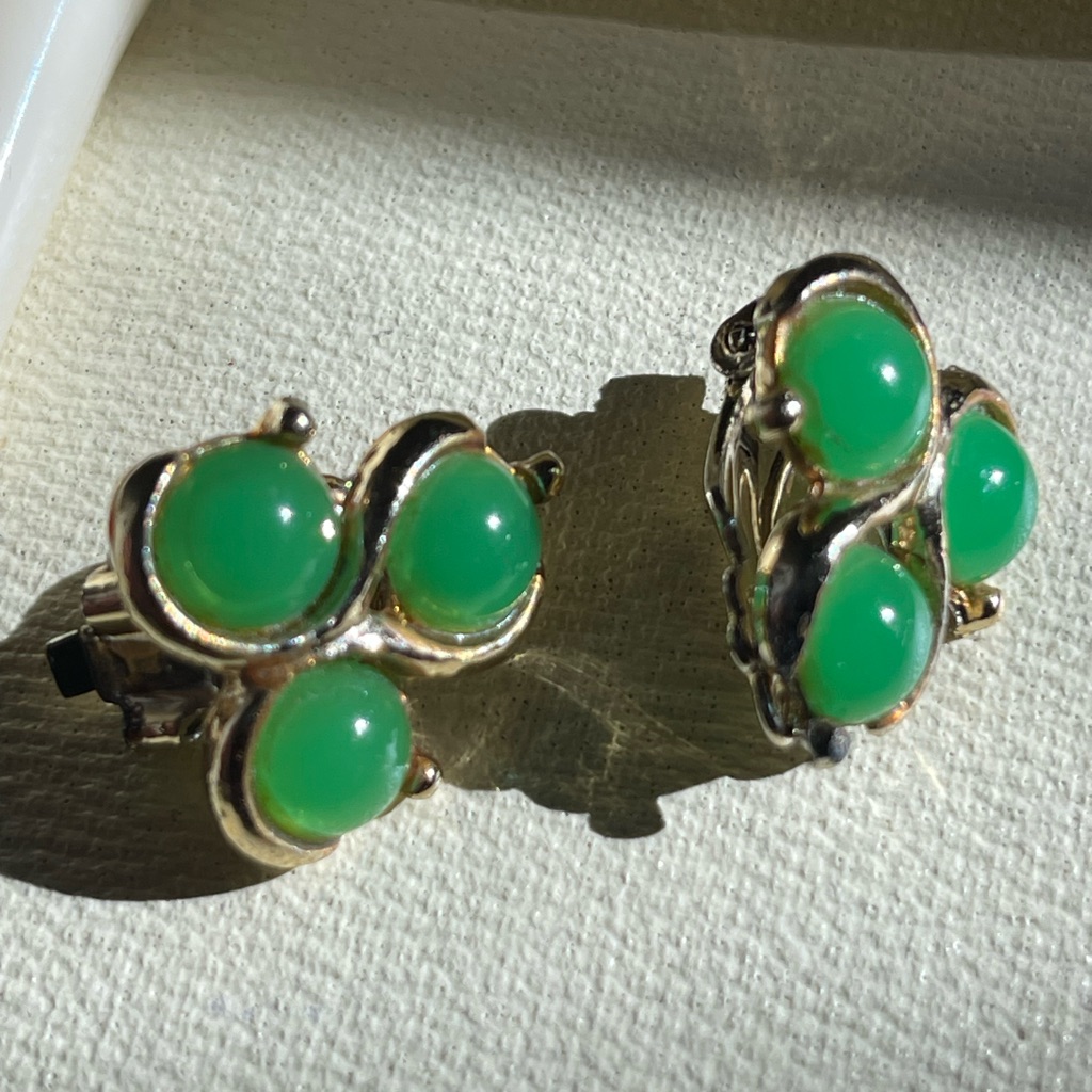 Vintage Green Earrings Clip Ons Party Wedding Event Nye